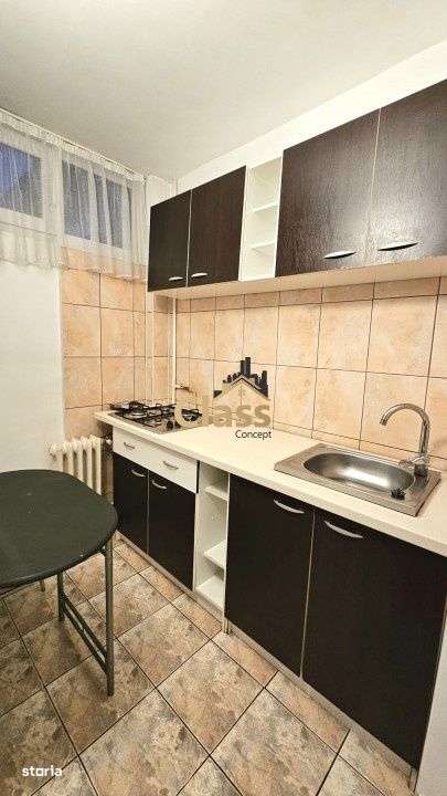 Garsoniera | Etaj intermediar | 32 mpu | zona Dambovitei Expo Marasti - Imagine principală: 4/5