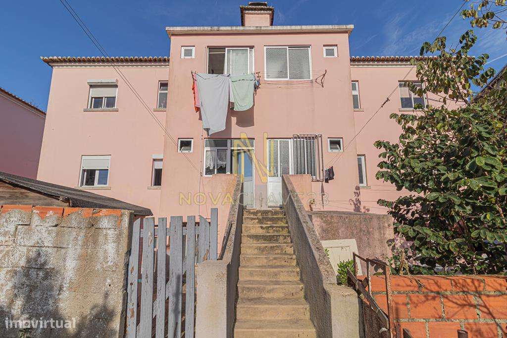 Prédio no Cacém | 509 m² de Terreno | Rendimento Imediato-17