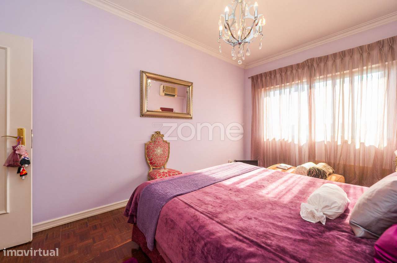 Apartamento T3 de Luxo c/ Vista Panorâmica Exclusiva - Laranjeiras-31