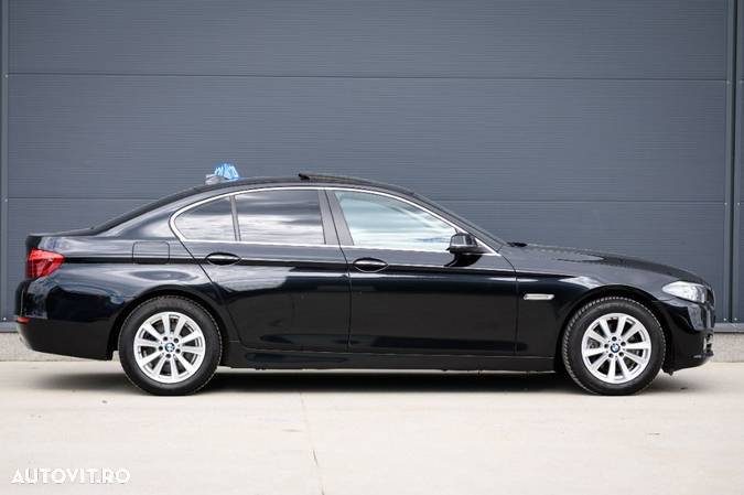 BMW Seria 5 520d AT - 8