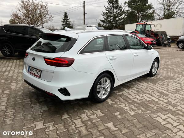 Kia Ceed 1.6 CRDi SCR M - 7