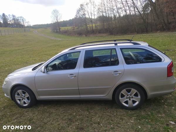 Skoda Octavia 2.0 TDI DPF Elegance - 6