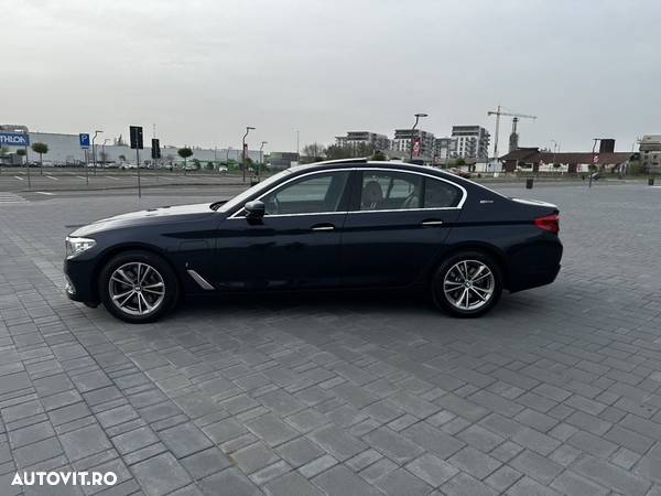 BMW Seria 5 530e iPerformance Aut. Luxury Line - 7