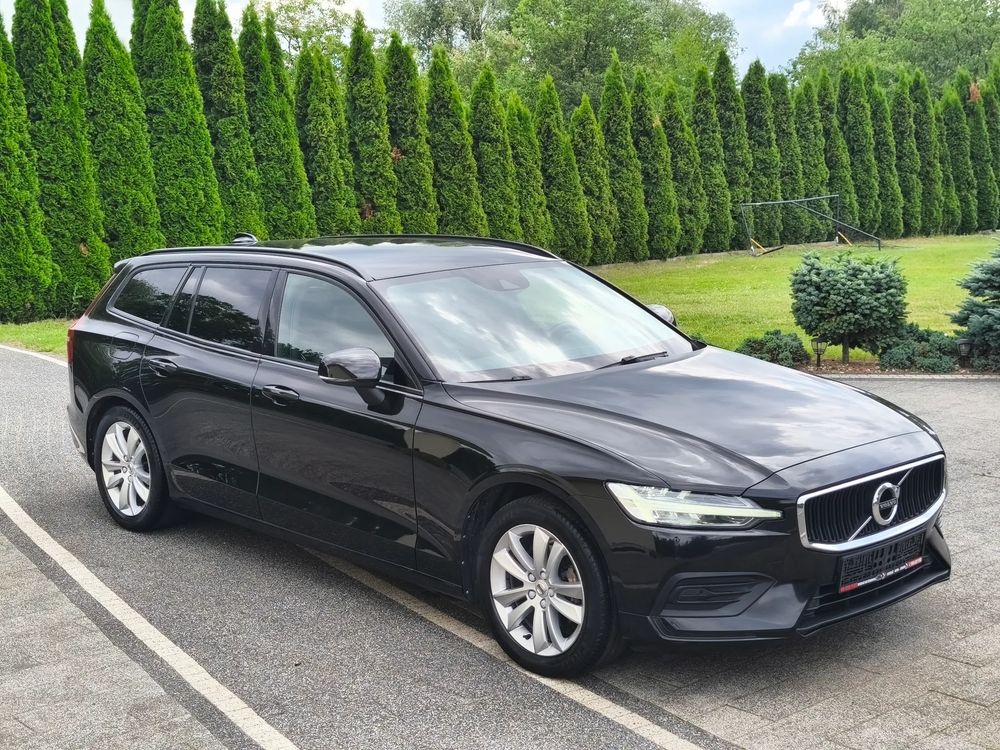 Volvo V60 II (2018- ) D3 Momentum Core 2018