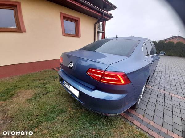 Volkswagen Passat 2.0 TDI BMT Highline - 13