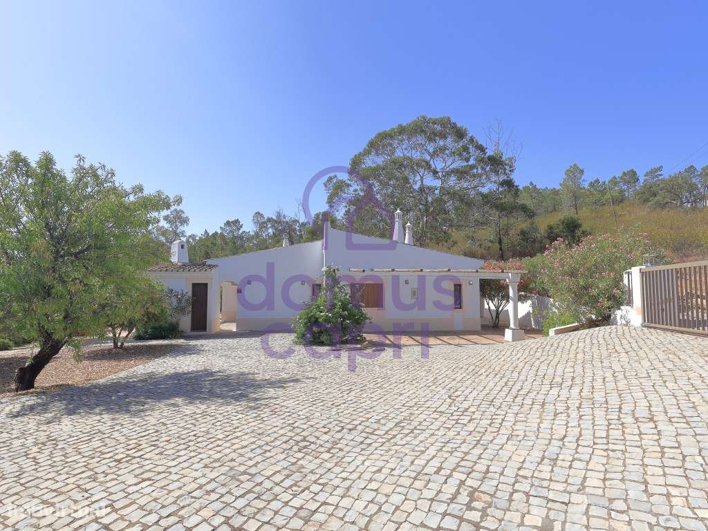 Moradia T3 com Piscina e Terreno em Porto Carvalhoso - Tavira-22