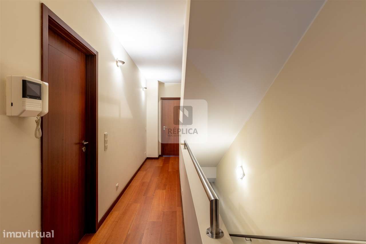 Moradia T5 com jardim e garagem | Senhora da Hora, Matosinhos-21