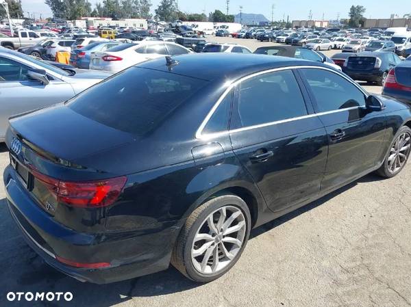 Audi A4 40 TFSI mHEV S Line S tronic - 4