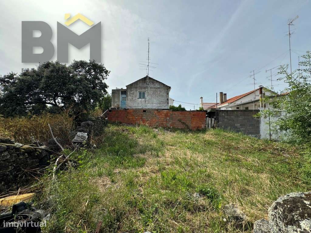 Terreno urbano com 480 m² para venda em Castelo Branco!-6