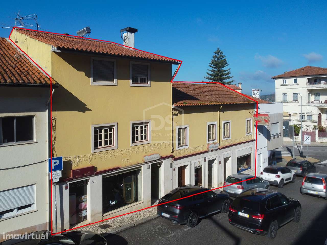 OPORTUNIDADE ÚNICA – DOIS PRÉDIOS COMERCIAIS E HABITACIONAIS  EM CELAS - Grande imagem: 2/50