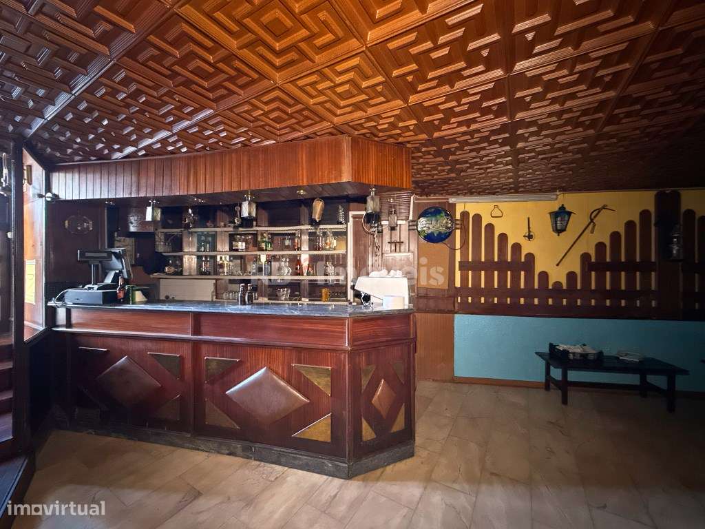 Bar totalmente equipado, para venda no Entroncamento - Grande imagem: 4/28