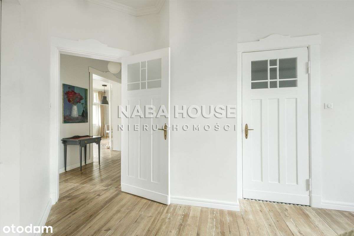 Słoneczny klimatyczny Apartament z dwoma balkonami-16