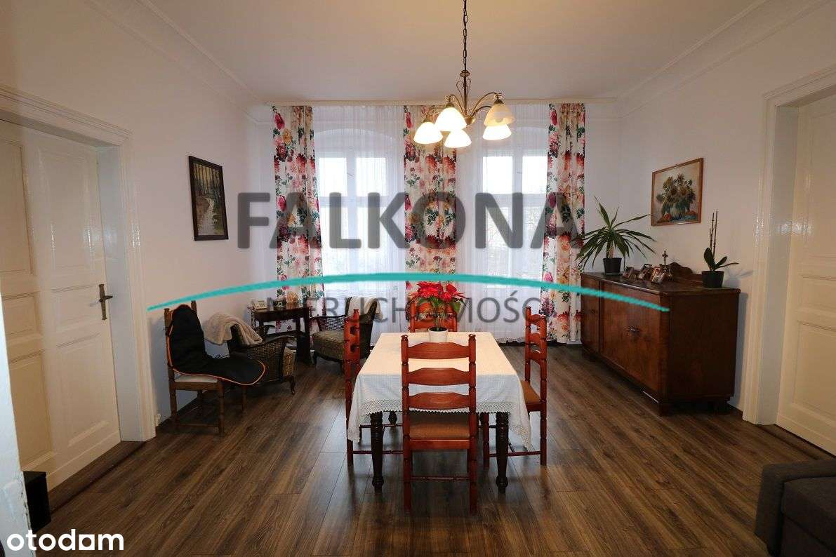 Przestronne mieszkanie w samym centrum miasta-3