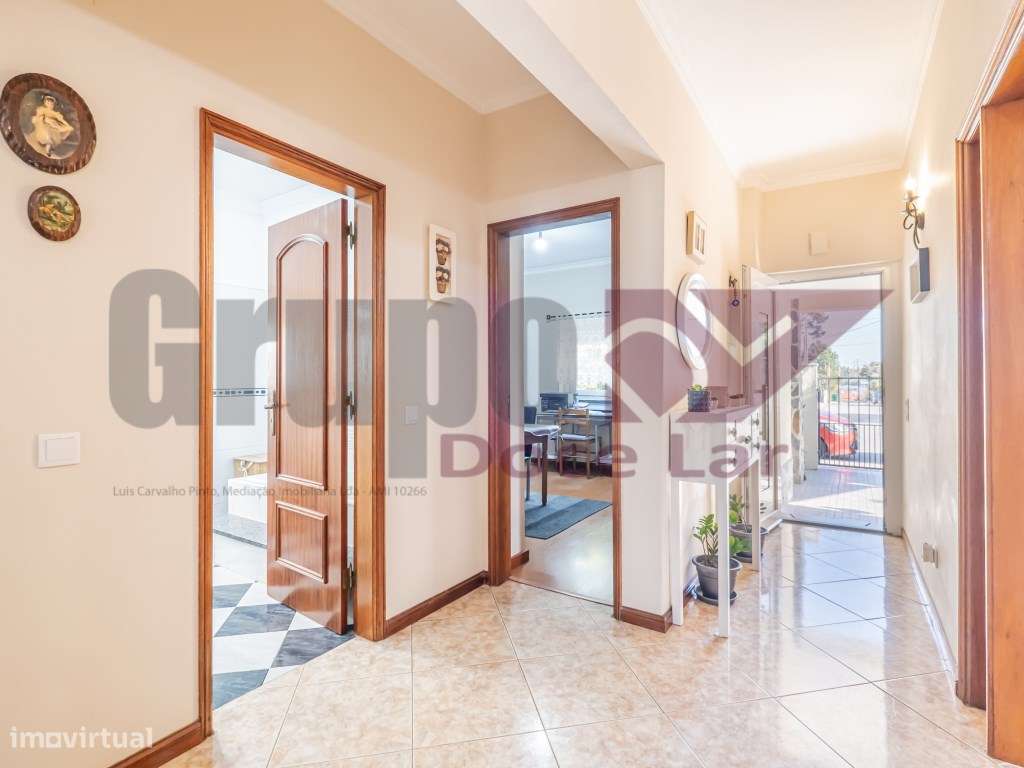 Moradia Isolada T5 com Garagem e anexo em Quinta do Conde-14