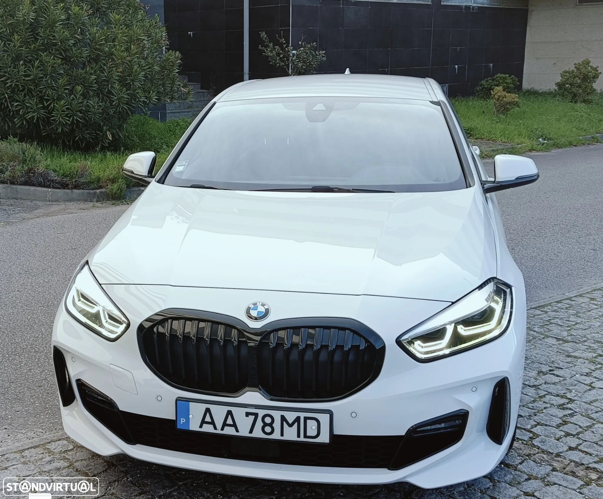 BMW 118 i Pack M Auto - 1