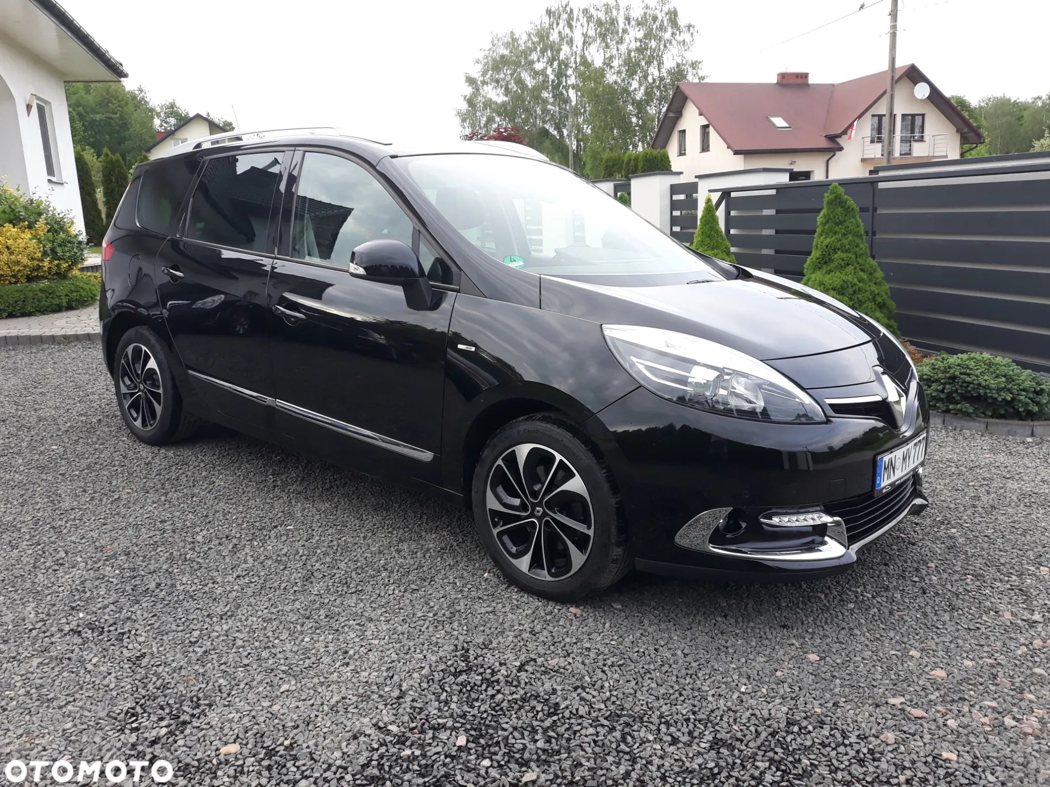 Renault Grand Scenic ENERGY TCe 130 BOSE EDITION - 1