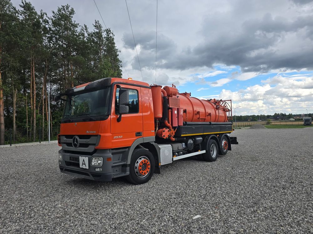 Mercedes-Benz Actros 2011