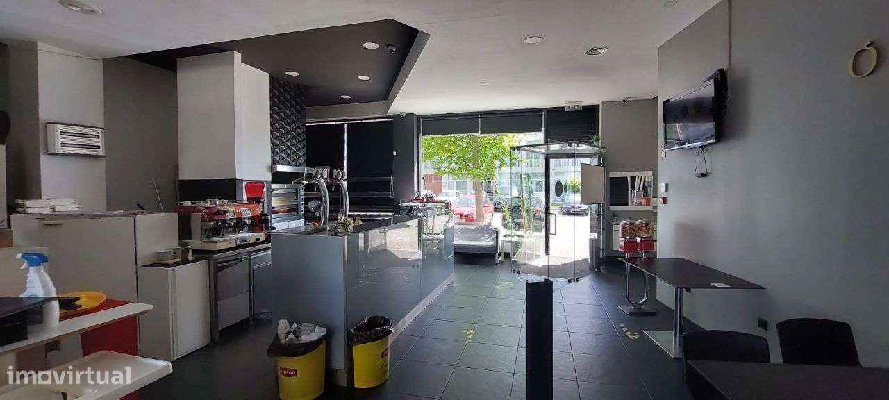 Loja de 2 pisos 2 salas para Pizzaria Espinho-15