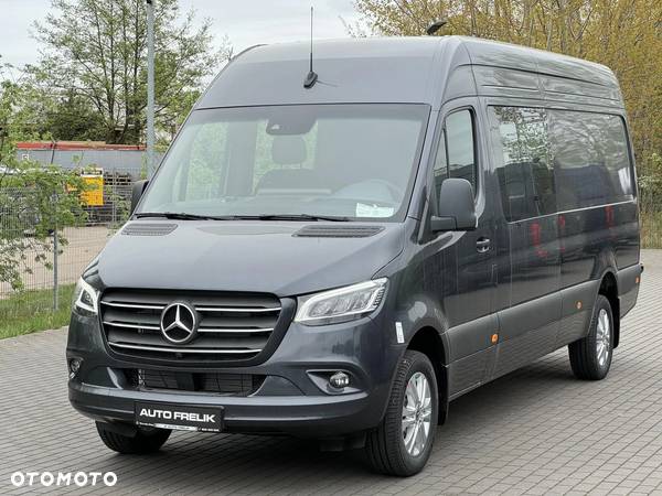 Mercedes-Benz Sprinter - 4