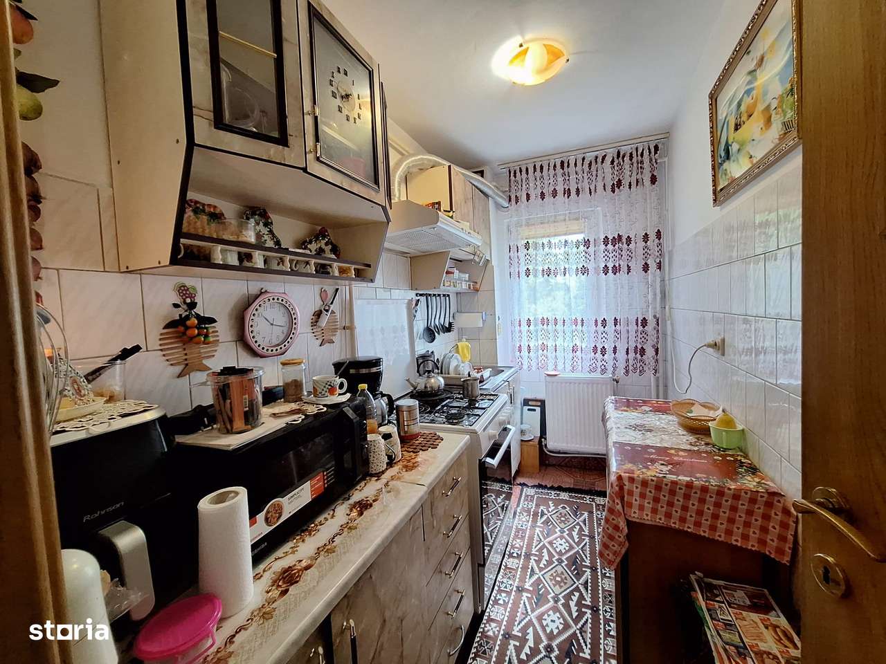 Apartament 2 camere semidecomandate parter,zona Mioritei-3