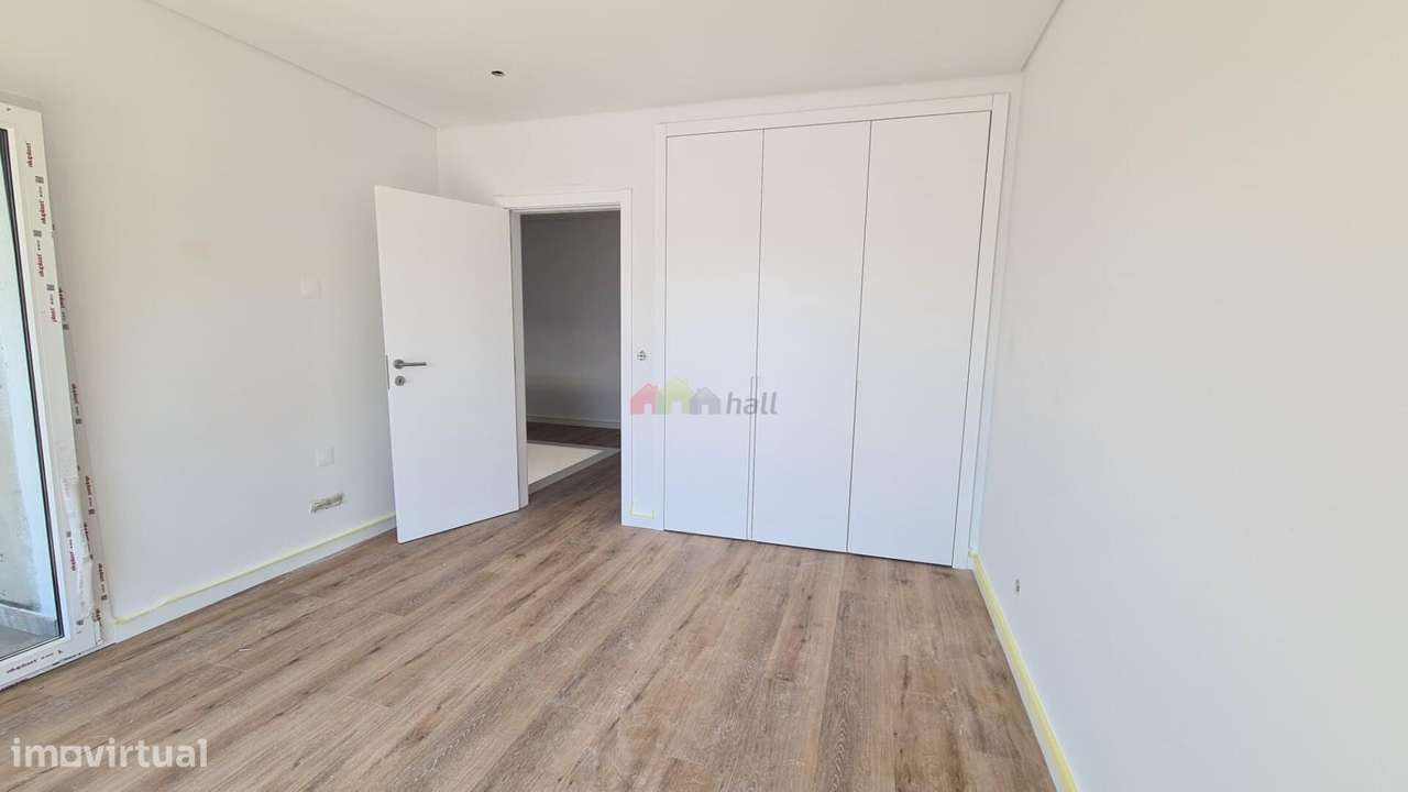 Apartamento T1 c/ arrecadação em Vale de Milhaços - Grande imagem: 4/16