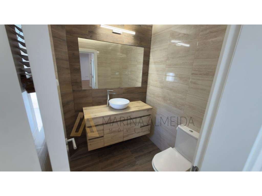 Moradia t4 com 2 pisos ( 5 assoalhadas), com 228m2, Piscina aquecid...-14
