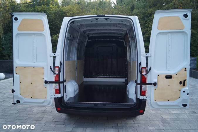 Renault Master - 24