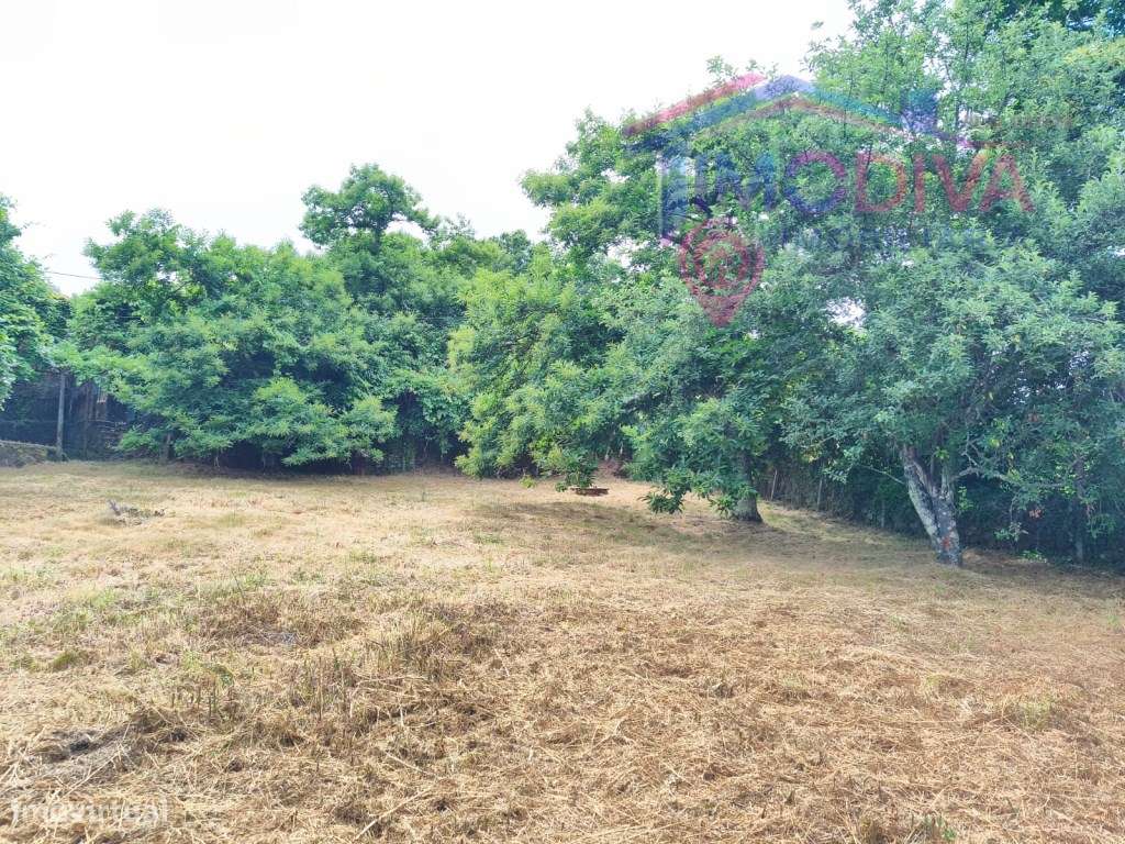 Moradia com terreno em Castanheira de Pera-19