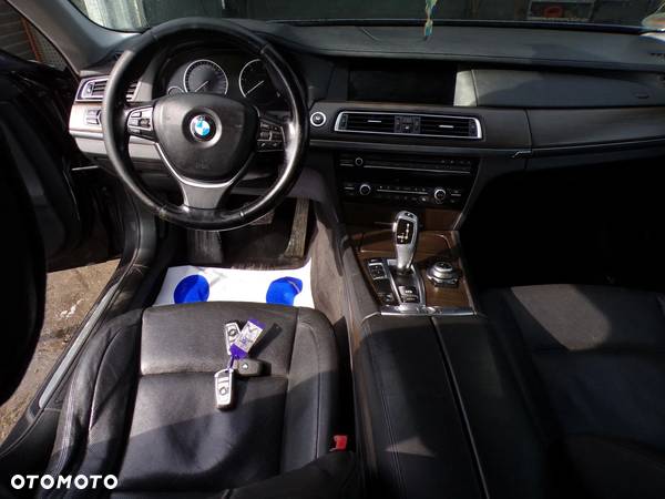 BMW Seria 7 730d - 9