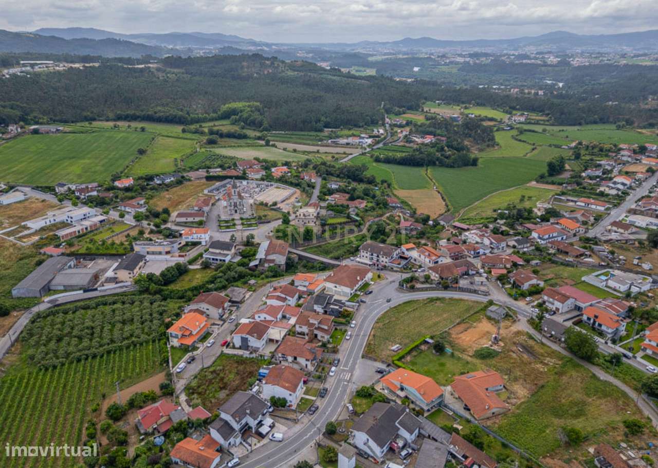 Terreno com Projeto Aprovado na Pousa – Barcelos - Grande imagem: 4/20