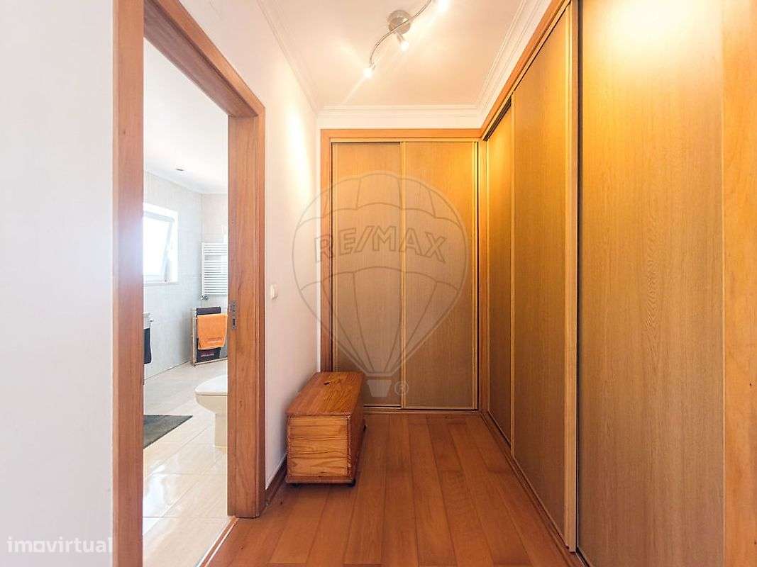 Moradia T4 para venda-18