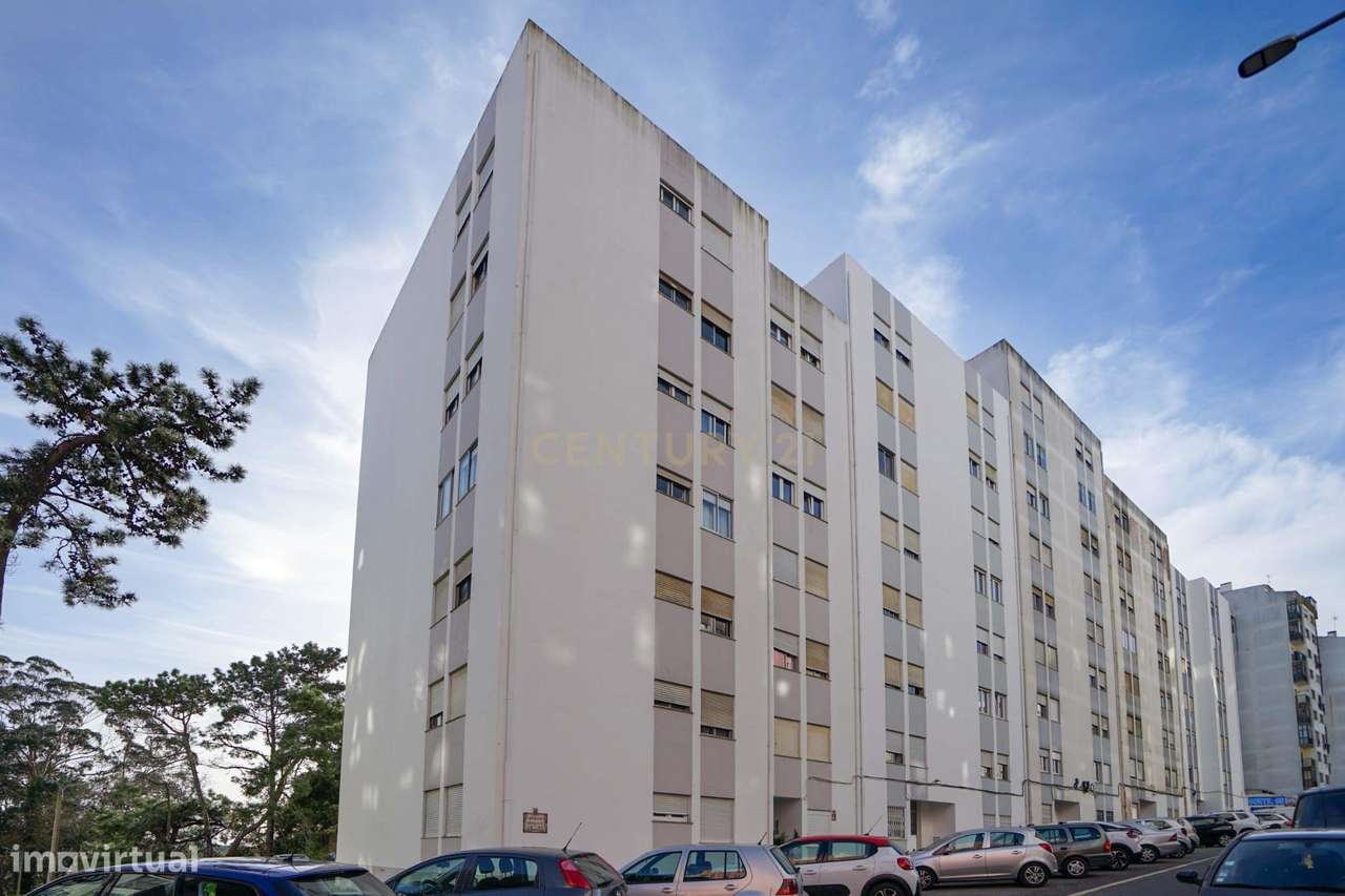 Apartamento T2 remodelado na Rinchoa-27