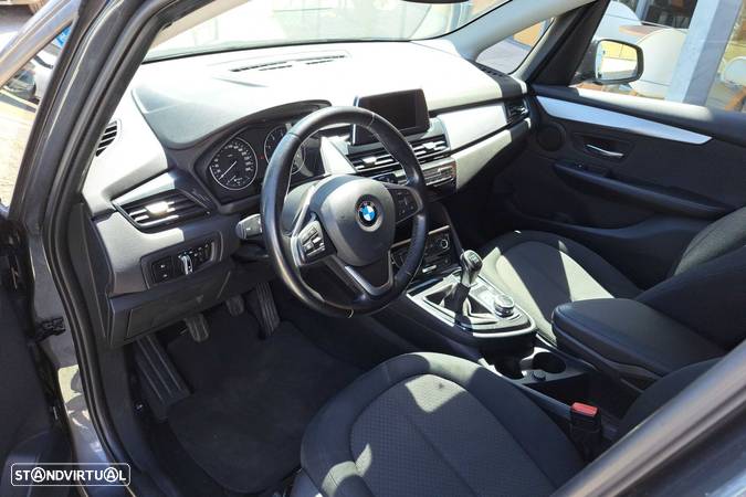 BMW 216 Active Tourer d - 12