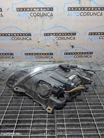 Far Dreapta Audi Q7 2005 - 2009 SUV 4 Usi (656) Xenon - 3