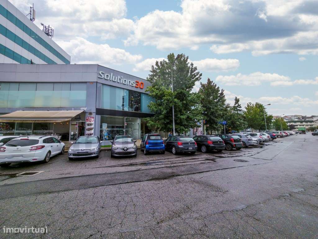 Arrenda-se Espaço Comercial - Braga - Grande imagem: 3/17