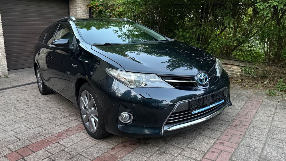 Toyota Auris II 1.8 HSD Prestige NAVI 2014