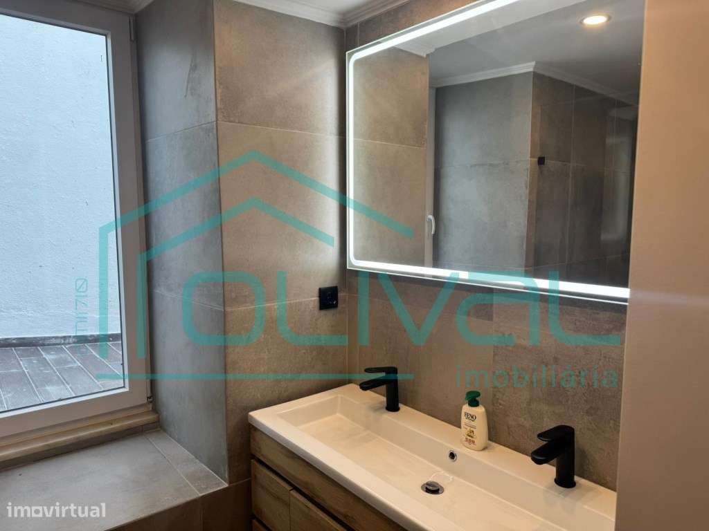 Vivenda T3 com piscina Bucelas - Grande imagem: 5/15