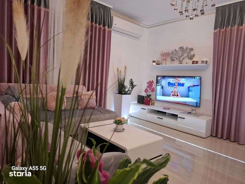Apartament 2 camere, 54 mp. foarte mare spatios si luminos, decomandat, etajul 4/6
