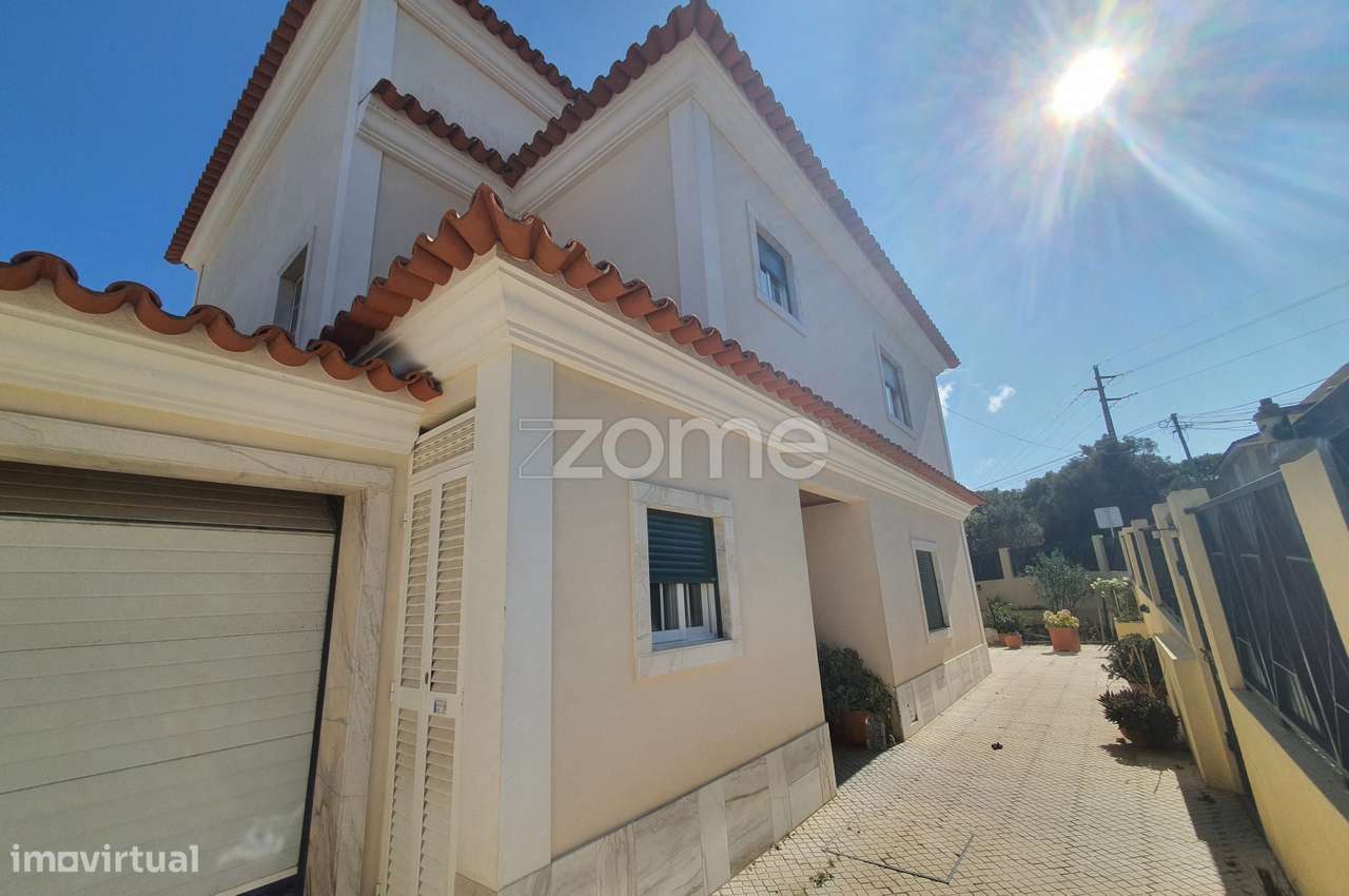 Moradia Isolada com piscina e bastante soalheira-38