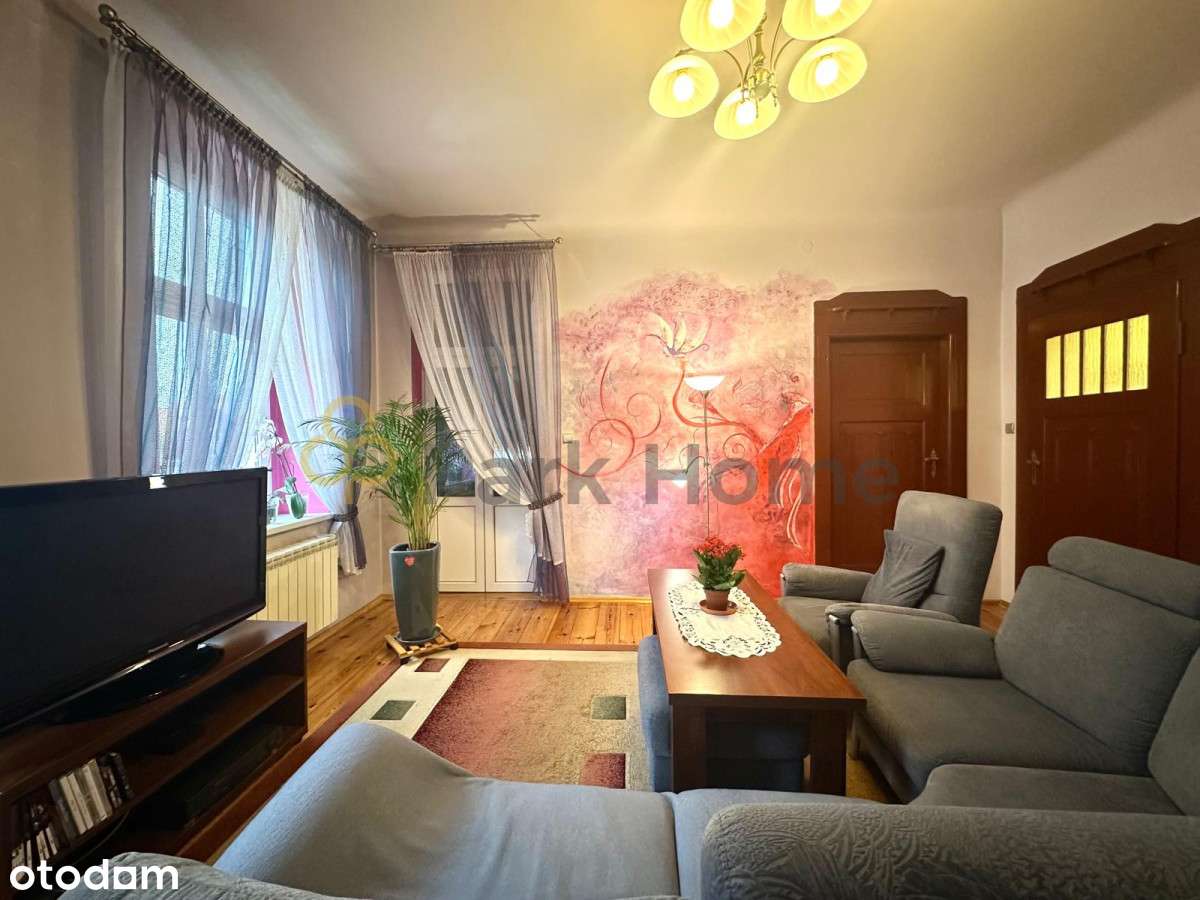 Przestronne 3-pokojowe mieszkanie w kamienicy - Pełny obrazek: 1/13