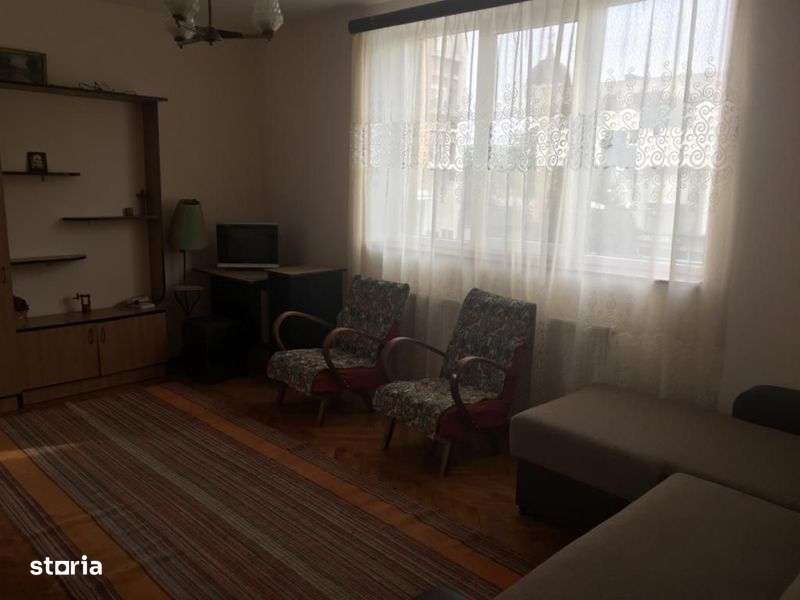 Inchiriez Apartament 2 camere ultracentral - Imagine principală: 5/8