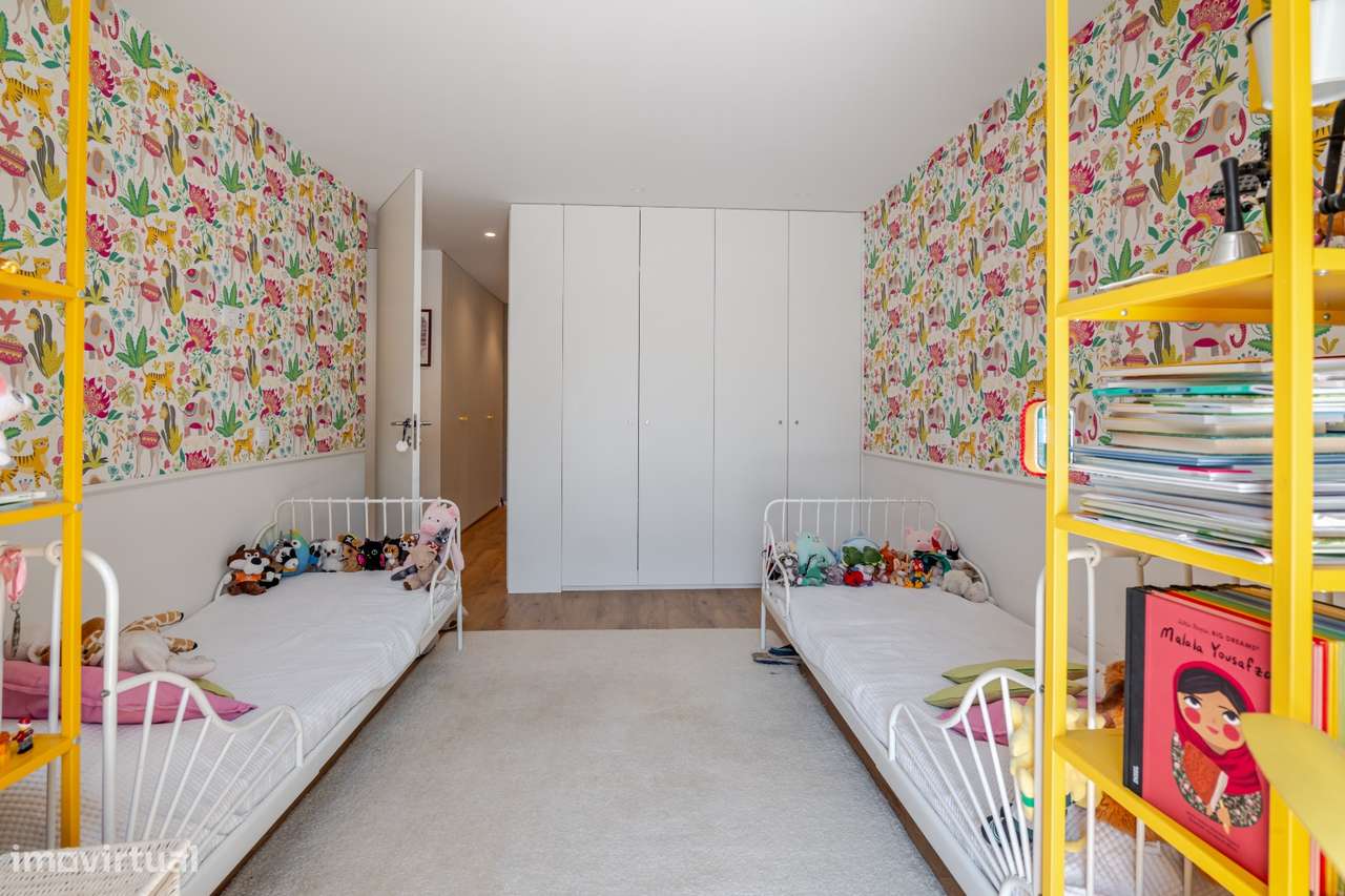 Apartamento T3 com terraço, Porto-10