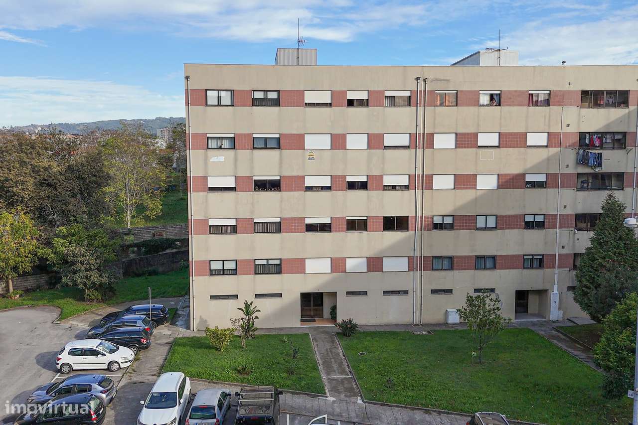 Apartamento T3 em Ferreiros, Braga-1