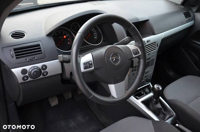 Opel Astra 1.6 Edition - 20