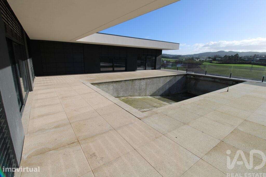 Casa T3 em Gondifelos, Cavalões e Outiz de 411,00 m2 - Grande imagem: 5/26