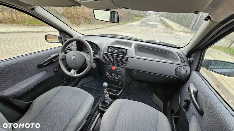 Fiat Punto 1.2 8V Active - 7