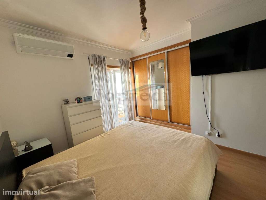 Apartamento Duplex T3+1 em Condomínio Fechado com piscina.-8