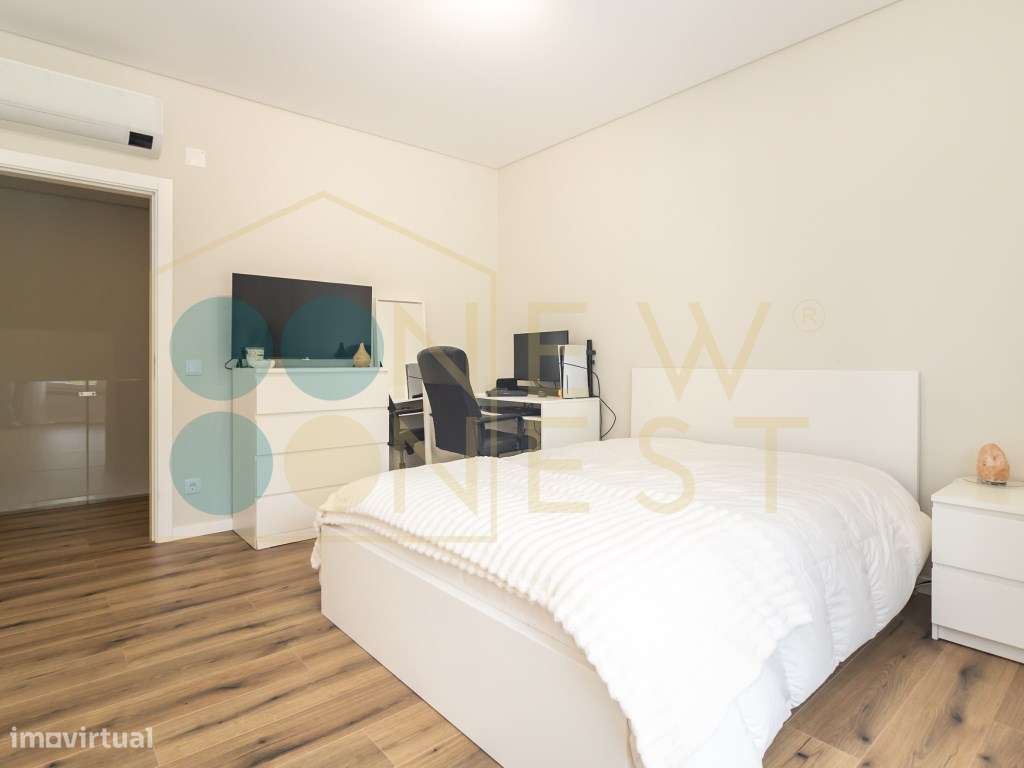 Moradia T4 com piscina e garagem nas Manteigadas | Setúbal-35