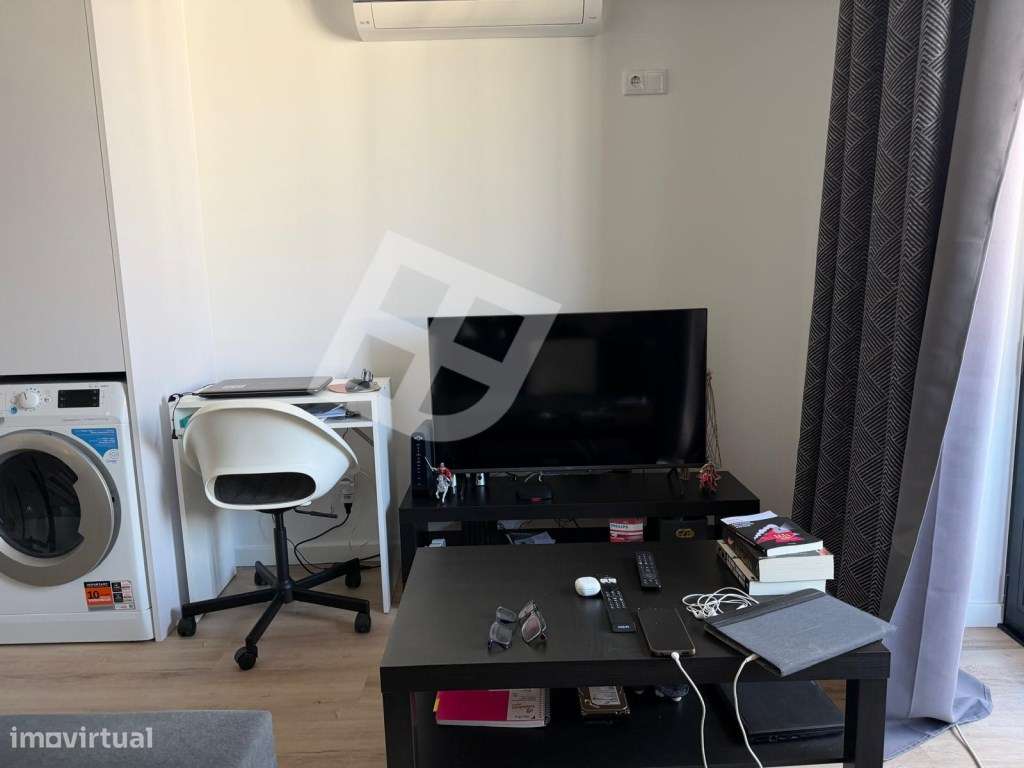 Apartamento T1 Mobilado - Junto à Estação Ferroviária de Aveiro - Grande imagem: 4/29