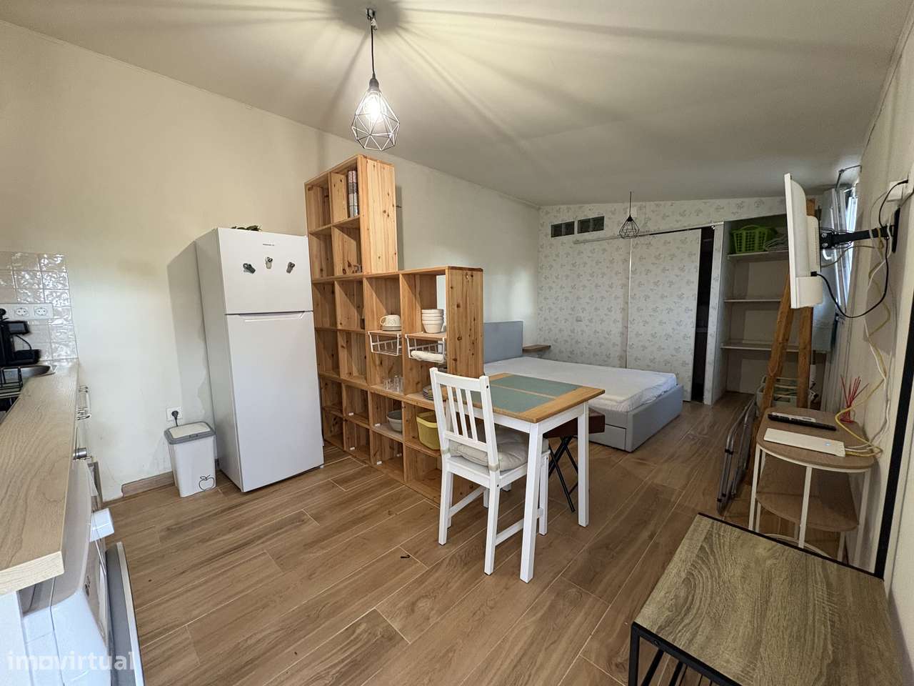 Alugo T0 renovado e mobilado em quinta - Grande imagem: 2/5